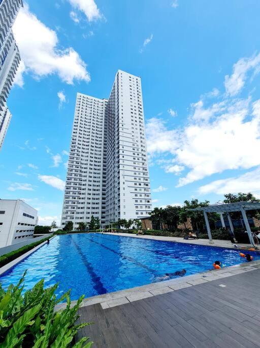 Grass Residences T4 383 Manila Exterior photo